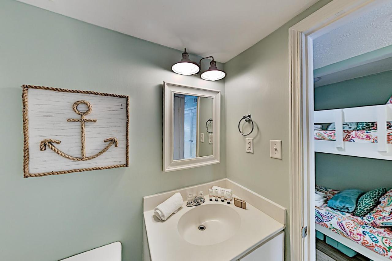 شاطئ أورانج Beach-View Tradewinds Retreat, Beachside Pool Condo المظهر الخارجي الصورة